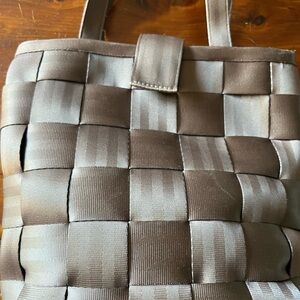 Harveys seatbelt handbag